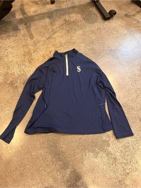 Seattle Mariens 3/4 zip. Tommy Bahama.